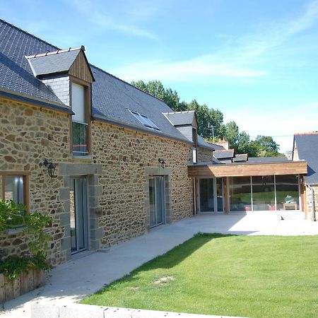 La Ferme Du Chauchix Hotell Lamballe Exteriör bild