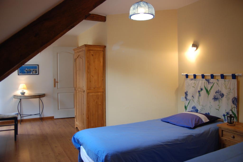 La Ferme Du Chauchix Hotell Lamballe Rum bild