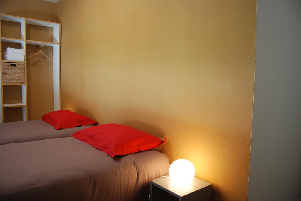 La Ferme Du Chauchix Hotell Lamballe Rum bild