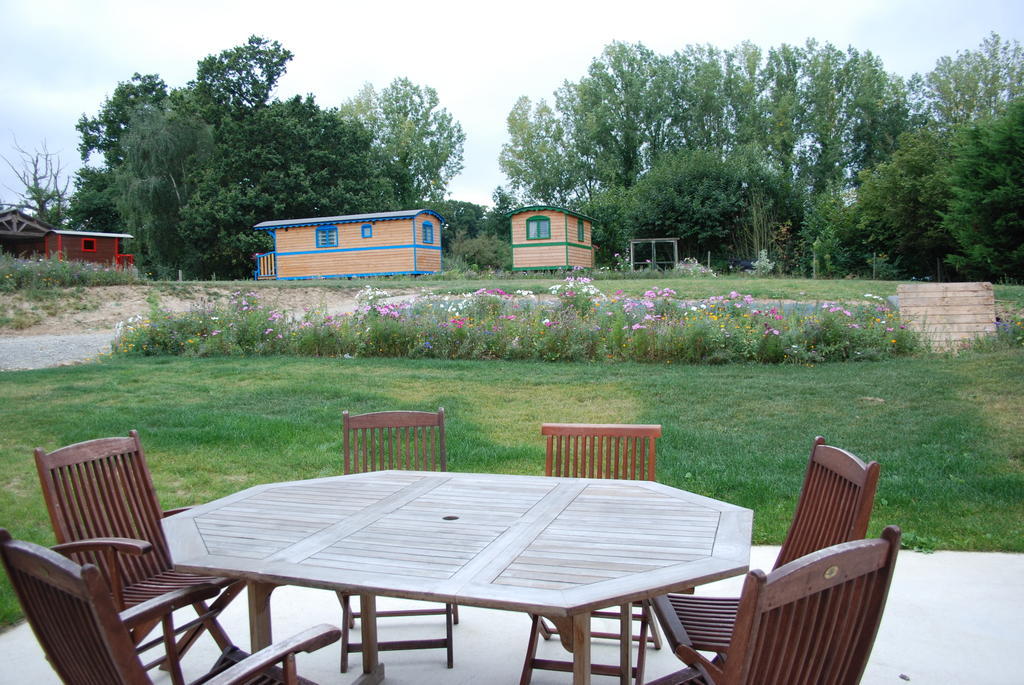 La Ferme Du Chauchix Hotell Lamballe Rum bild